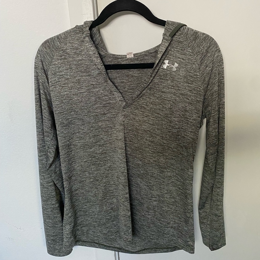 Underarmor sweater